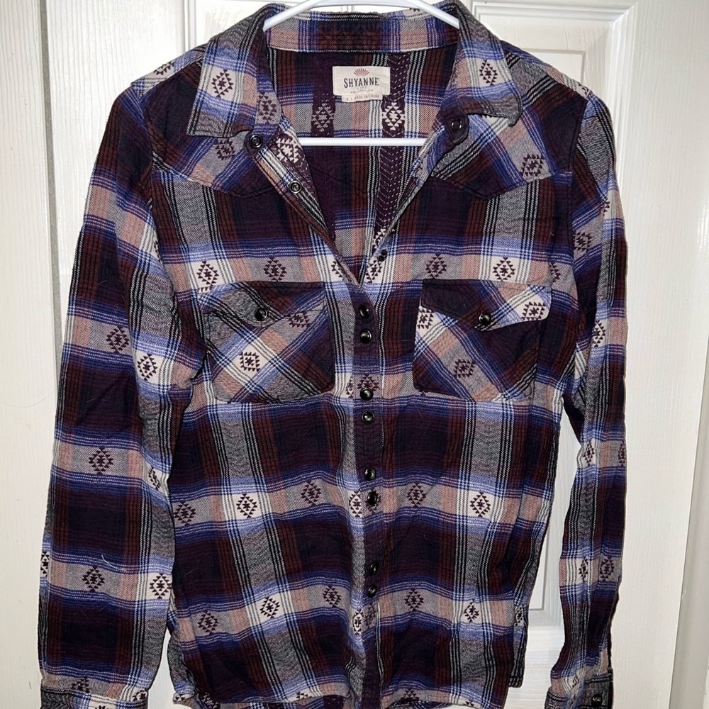 Shyanne Pearl Snap button down